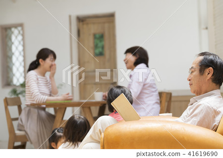 第三代家庭形象 第三代家庭形象 41619690