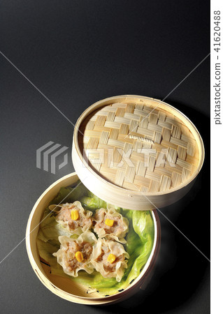 蒸籃和滾燙的燒賣 蒸籃和滾燙的燒賣 41620488