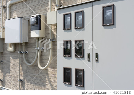 公寓大樓的電錶 公寓大樓的電錶 41621818