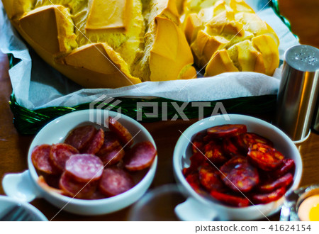 set of traditional Spanish sausages 41624154