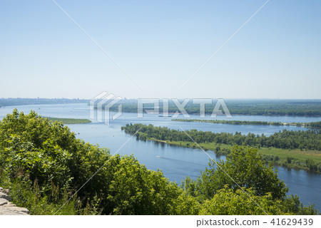 Panoramic view of the river Volga from a helicopter platform the city of Samara Russia. 41629439
