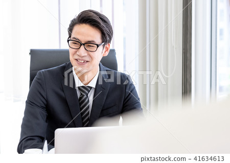 Businessman Businessman 41634613