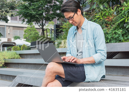 Nomad worker engineer male 41635181