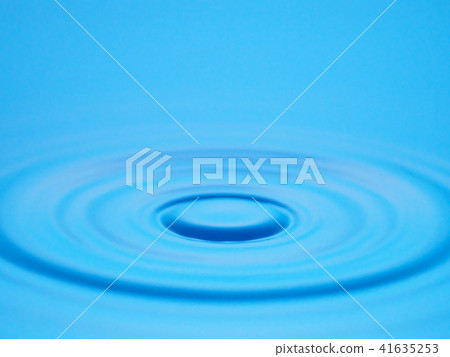 Waterdrop / ripple 41635253