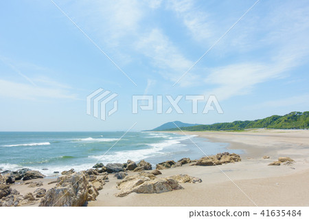[Aichi Prefecture] Long beach weather sky blue sky Irako 41635484