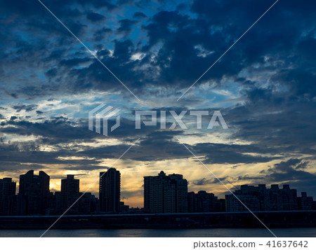 大越岳雄商 大越岳雄商 41637642