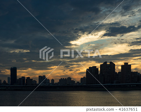 大越岳雄商 41637651