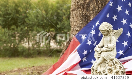 girl angel statue with the flag of america girl angel statue with the flag of america 41637839