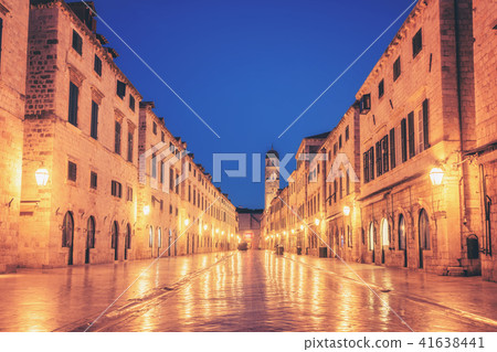 Historic street of Stradun in Dubrovnik, Croatia 41638441