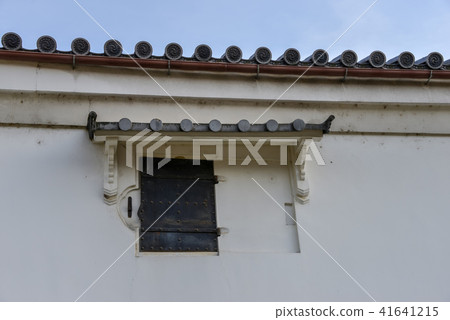 Kura window 41641215