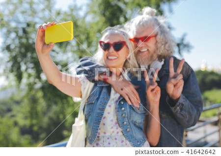 Selective focus of a modern smartphone Selective focus of a modern smartphone 41642642