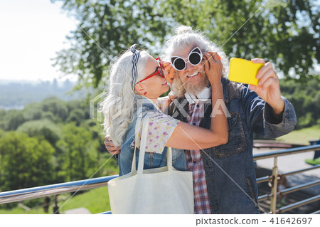 Delighted nice couple travelling Delighted nice couple travelling 41642697