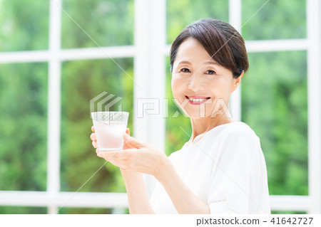 中年婦女 中年婦女 41642727