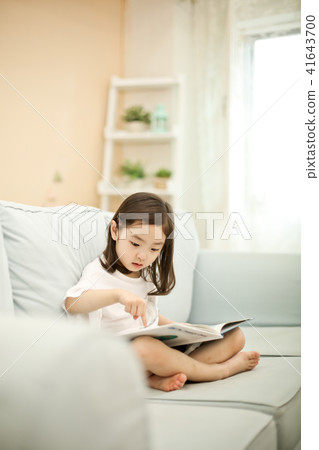 Girl on the couch 41643700