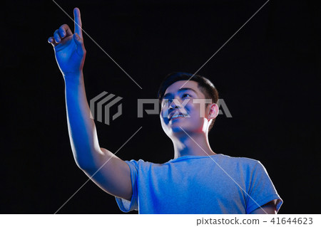Happy nice man holding his hand up 41644623