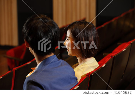 A man who enjoys a date 41645682