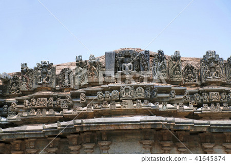 Parshvanatha Basadi, Basadi Halli jain temple 41645874