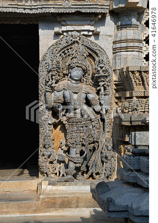 Dwarapala East entrance of Shantaleswara shrine Dwarapala East entrance of Shantaleswara shrine 41646978