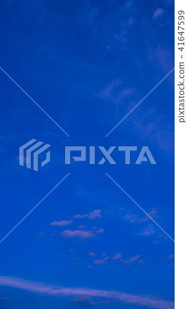 Early summer sky and clouds (vertical) 41647599