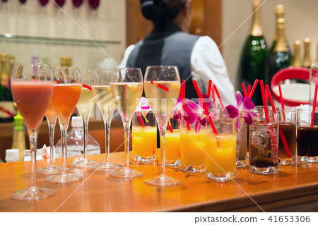 Food link counter 41653306