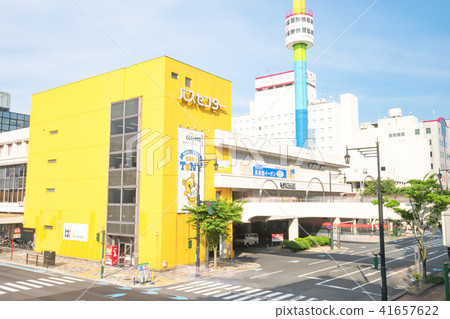 Niigata Mansei Bus System Center Building and Rainbow Tower 41657622