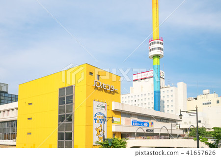 新潟曼西巴士系統中心大樓和彩虹塔 41657626