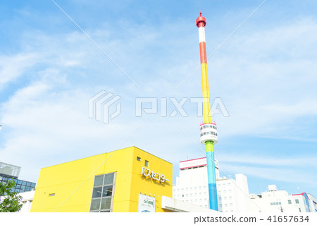 新潟曼西巴士系統中心大樓和彩虹塔 41657634