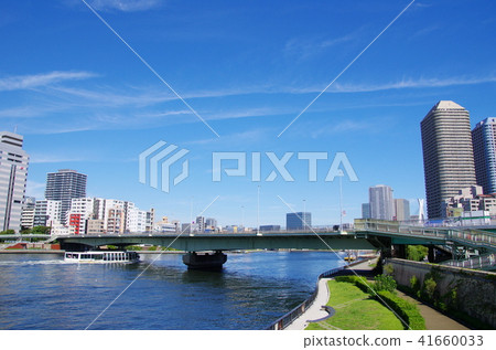 Sumida River and Tsukuda Bridge (Chuo-ku, Tokyo) Sumida River and Tsukuda Bridge (Chuo-ku, Tokyo) 41660033