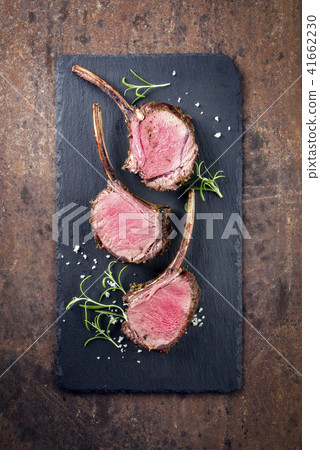 Barbecue Rack of Venison with Roast Potatoes Barbecue Rack of Venison with Roast Potatoes 41662230
