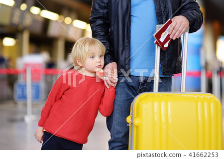Family with little boy at the airport Family with little boy at the airport 41662253
