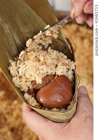Making rice dumpling Making rice dumpling 41665713