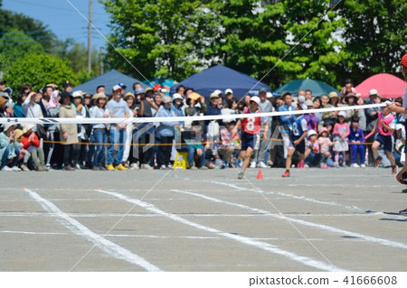 Elementary school sports festival selection relay 41666608