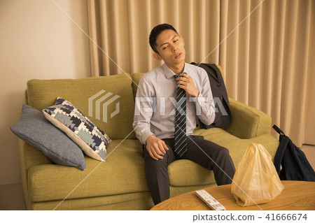 Male late return home at work 41666674