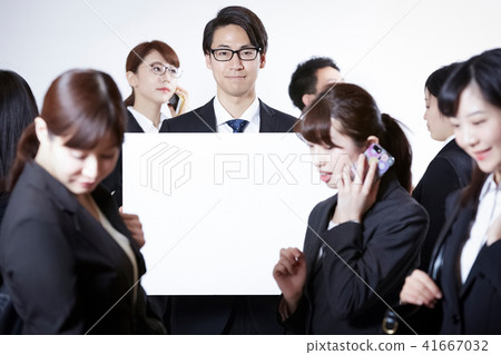 商務人士無數的消息 41667032