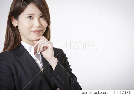 Business woman portrait 41667376