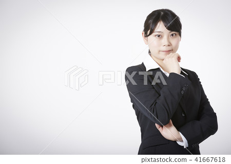 Business woman portrait 41667618