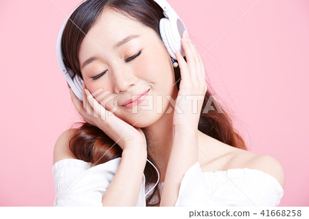 Female portrait series music 41668258