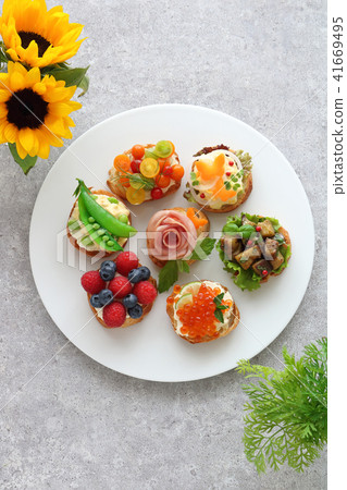 Summer Open Sand 41669495