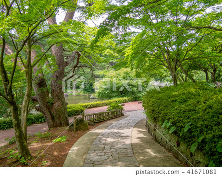伊豆 日本庭園長廊 Shuzenji Niji No Sato 照片素材 圖片 圖庫