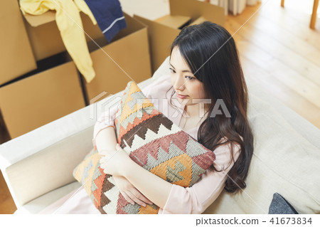 女士們搬家 女士們搬家 41673834