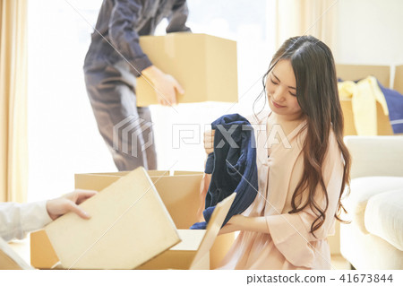 夫妻搬家 41673844