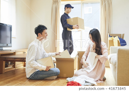 夫妻搬家 41673845