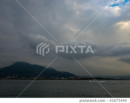 Freshwater scenery Freshwater scenery 41675444