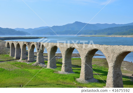 Taushu Bet River Bridge 41675592
