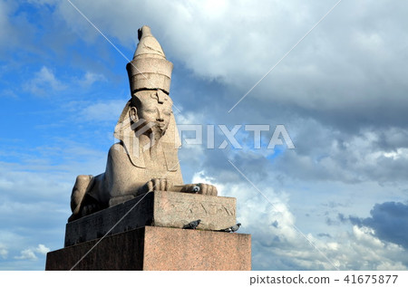 Authentic antique Egyptian sphinx  41675877