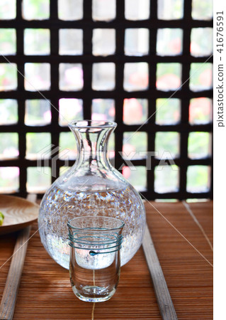 Full of cold sake 41676591