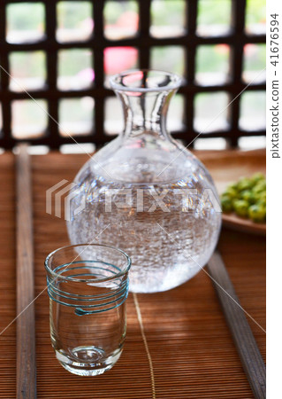 Full of cold sake 41676594