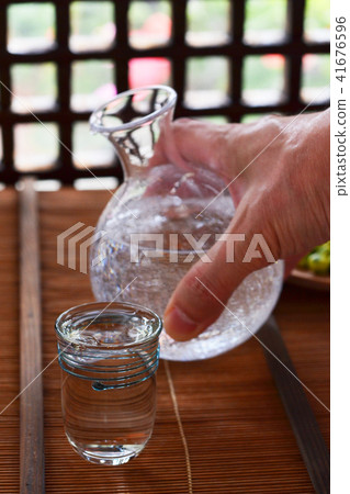 Full of cold sake 41676596