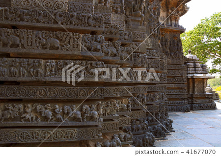 Friezes of animals, Hoysaleshwara temple, Halebid  41677070