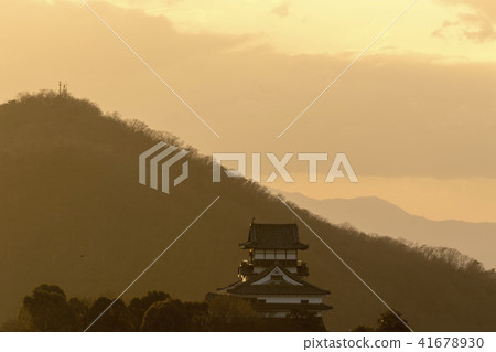 日落犬山城堡的國寶 41678930